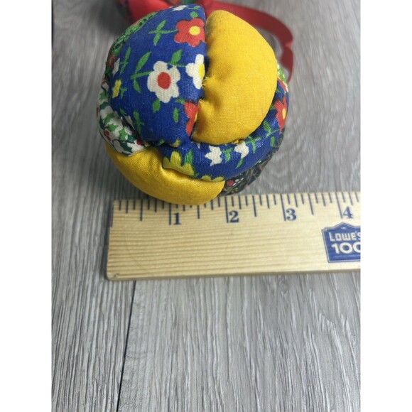 Lot Of 2 Vintage Stuffed Patchwork Ball Christmas Ornaments Calico Quilt - Picture 7 of 7